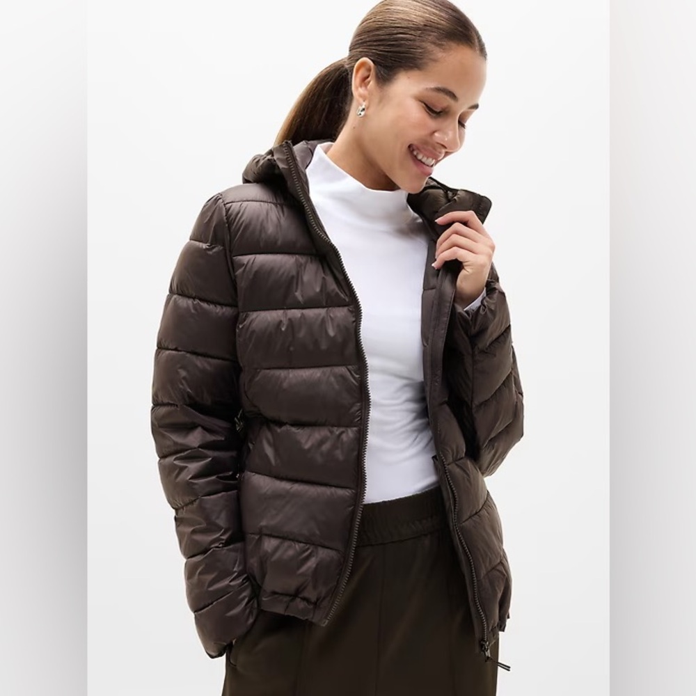 NWT Athleta Aire Puffer Truffle Jacket